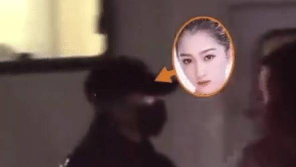 鹿晗关晓彤瘦身与泪痕